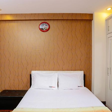 Redliving Apartemen The Suites Metro - Mary Tower E บันดุง ภายนอก รูปภาพ