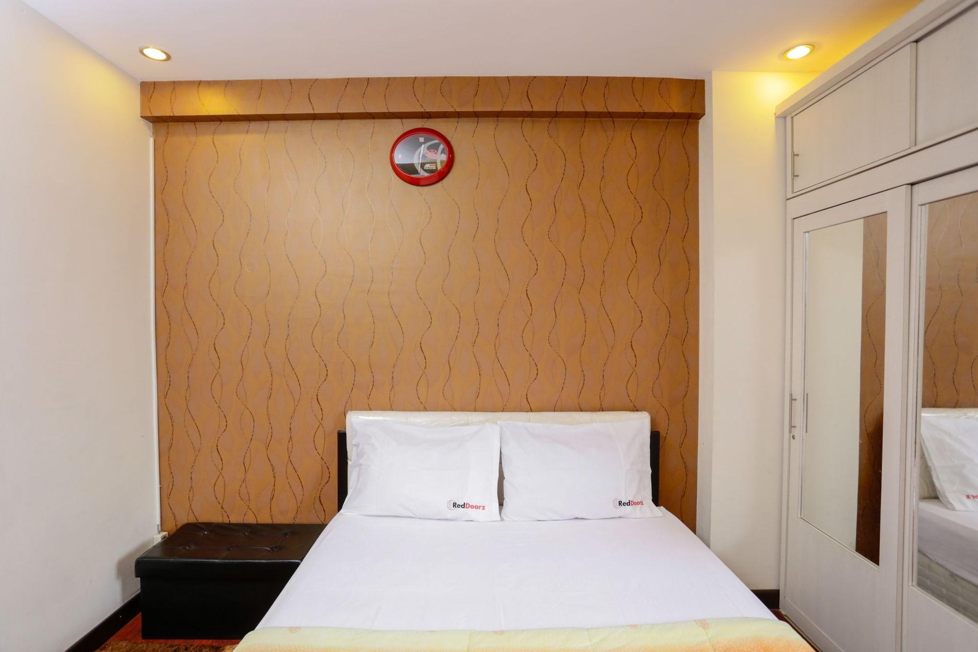 Redliving Apartemen The Suites Metro - Mary Tower E บันดุง ภายนอก รูปภาพ